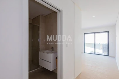 Apartamento T2 para Venda em Esgueira
