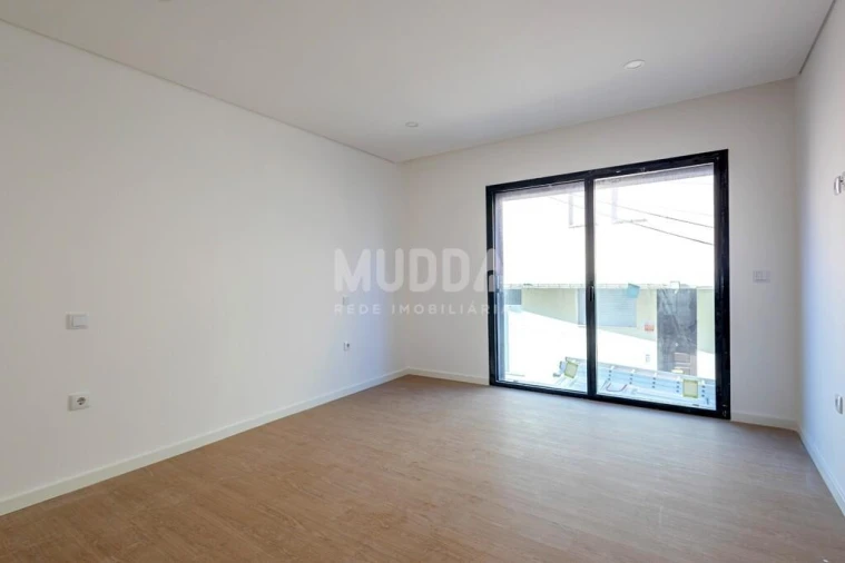 Apartamento T2 para Venda em Esgueira Foto 9