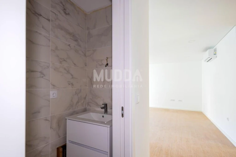 Apartamento T2 para Venda em Esgueira Foto 2