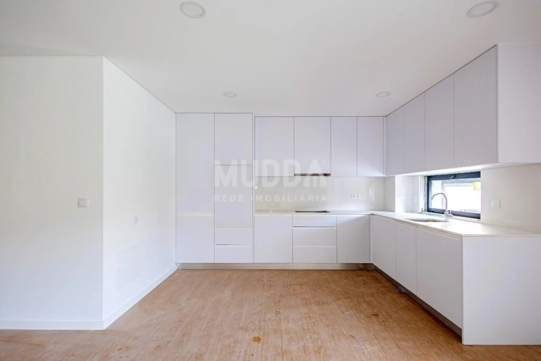 Apartamento T2 para Venda em Esgueira Foto 4