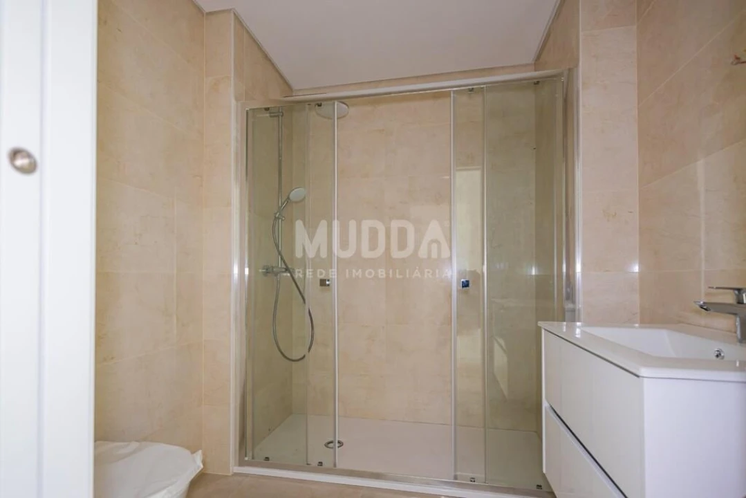 Apartamento T2 para Venda em Esgueira Foto 8