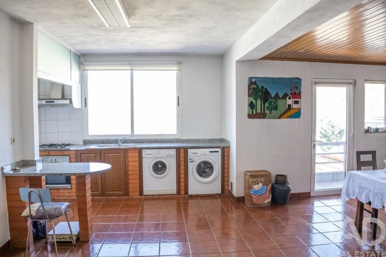 Moradia T4 para Venda em Sé, Santa Maria e Meixedo Foto 32