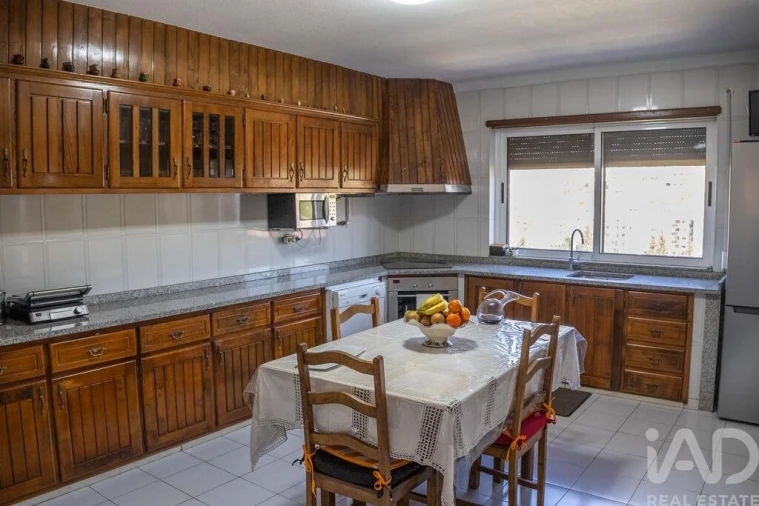 Moradia T4 para Venda em Sé, Santa Maria e Meixedo Foto 15