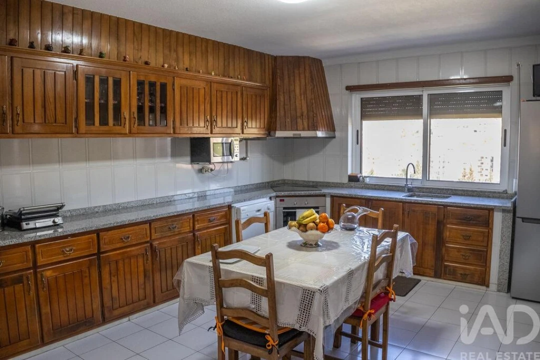 Moradia T4 para Venda em Sé, Santa Maria e Meixedo Foto 15