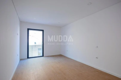 Apartamento T3 para Venda em Esgueira