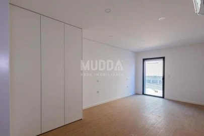 Apartamento T3 para Venda em Esgueira