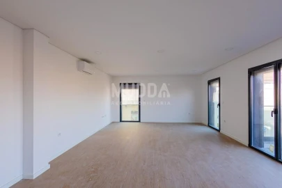 Apartamento T3 para Venda em Esgueira