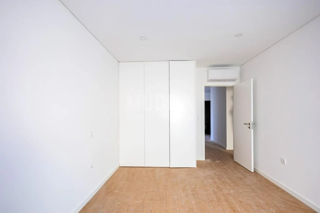 Apartamento T3 para Venda em Esgueira Foto 2