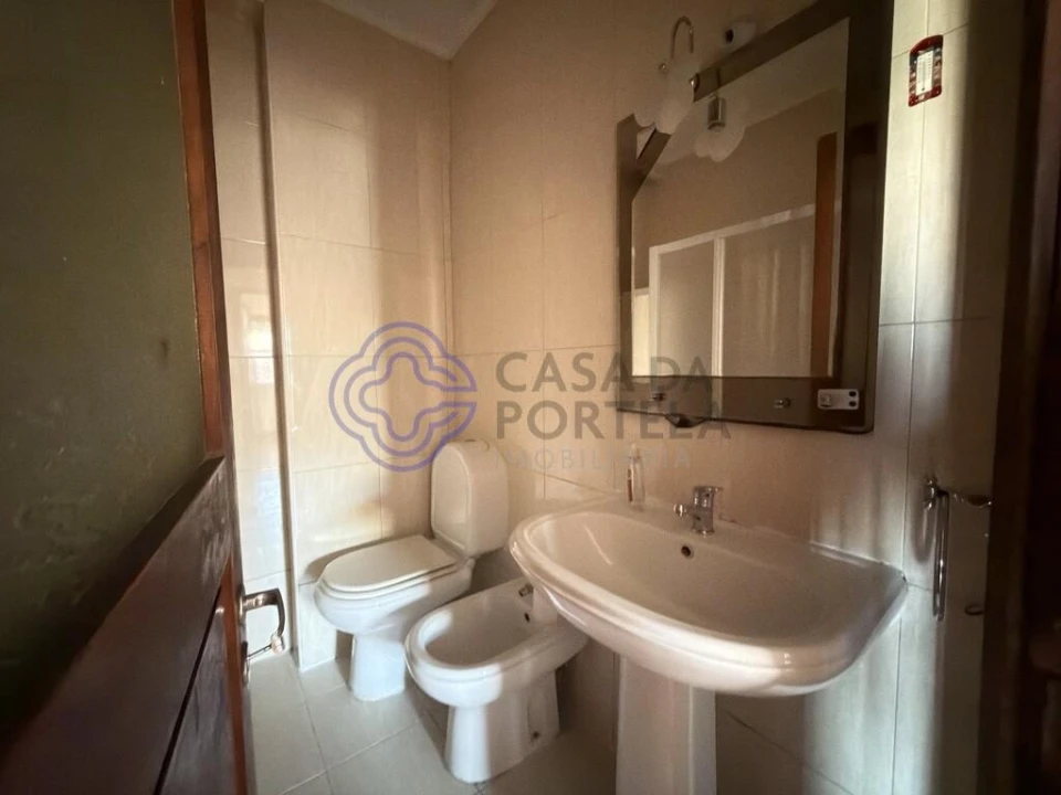 Apartamento T2 para Venda em Oliveira do Douro Foto 10