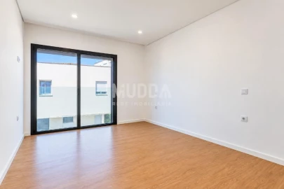 Apartamento T2 para Venda em Esgueira