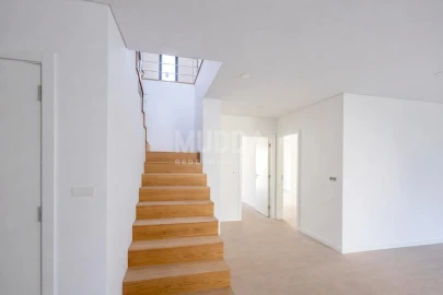 Apartamento T2 para Venda em Esgueira