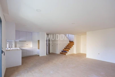 Apartamento T2 para Venda em Esgueira