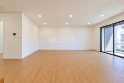 Apartamento T2 para Venda em Esgueira