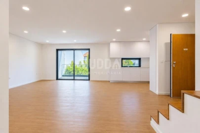 Apartamento T2 para Venda em Esgueira