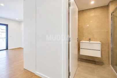 Apartamento T2 para Venda em Esgueira