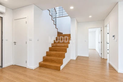 Apartamento T2 para Venda em Esgueira