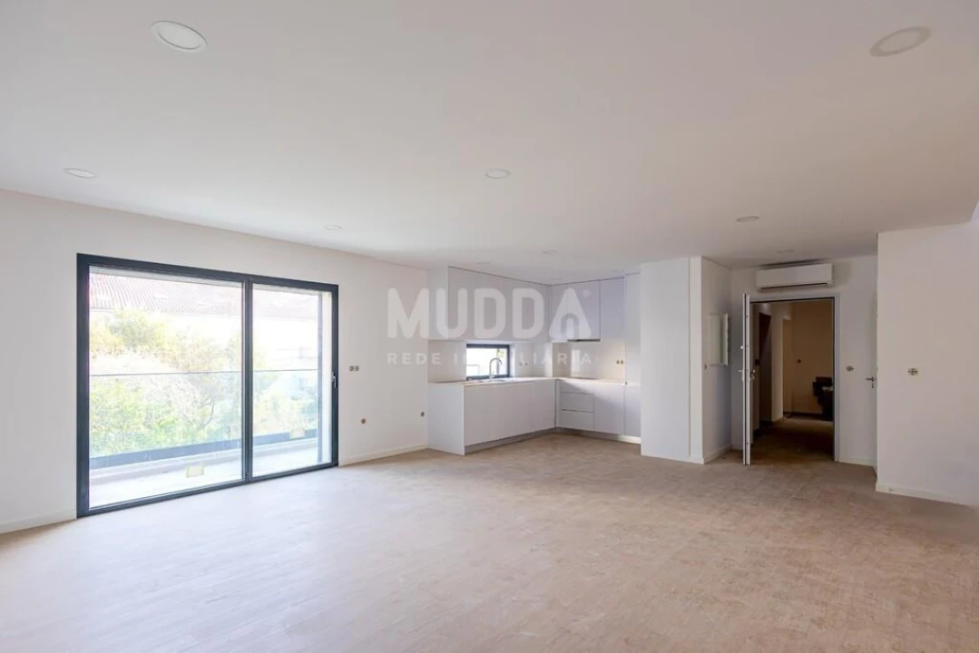 Apartamento T2 para Venda em Esgueira Foto 5
