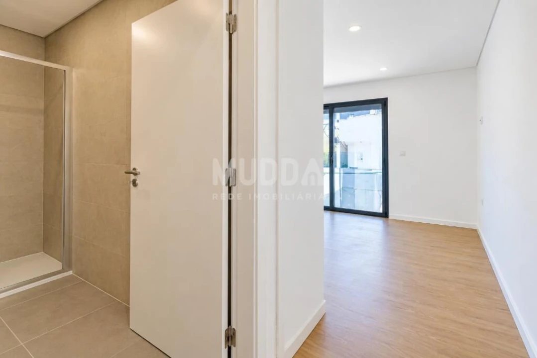 Apartamento T2 para Venda em Esgueira Foto 4