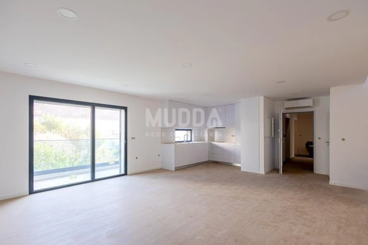 Apartamento T2 para Venda em Esgueira Foto 5