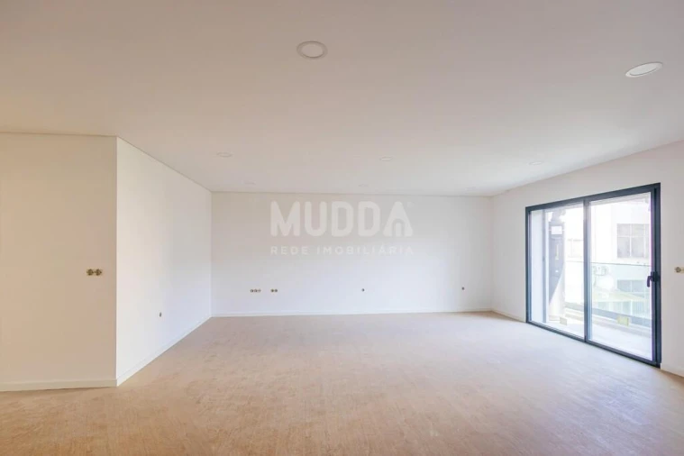 Apartamento T2 para Venda em Esgueira Foto 6