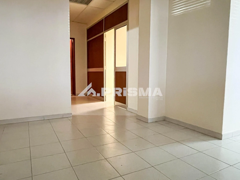 Loja para Arrendamento em Castelo Branco Foto 6