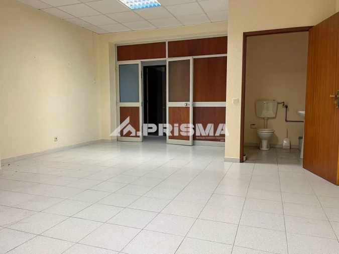 Loja para Arrendamento em Castelo Branco Foto 20