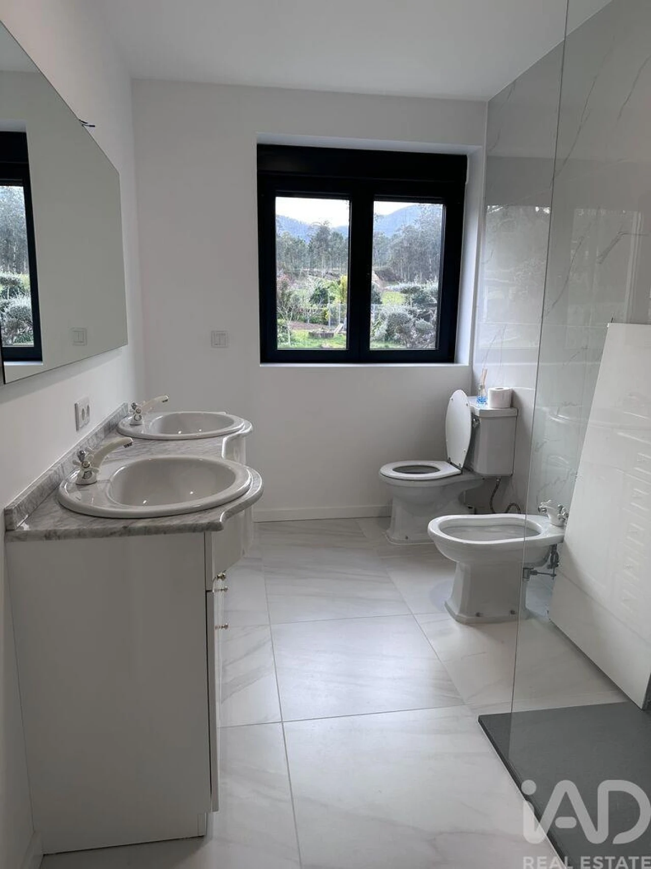 Moradia T5 para Venda em Estorãos Foto 6