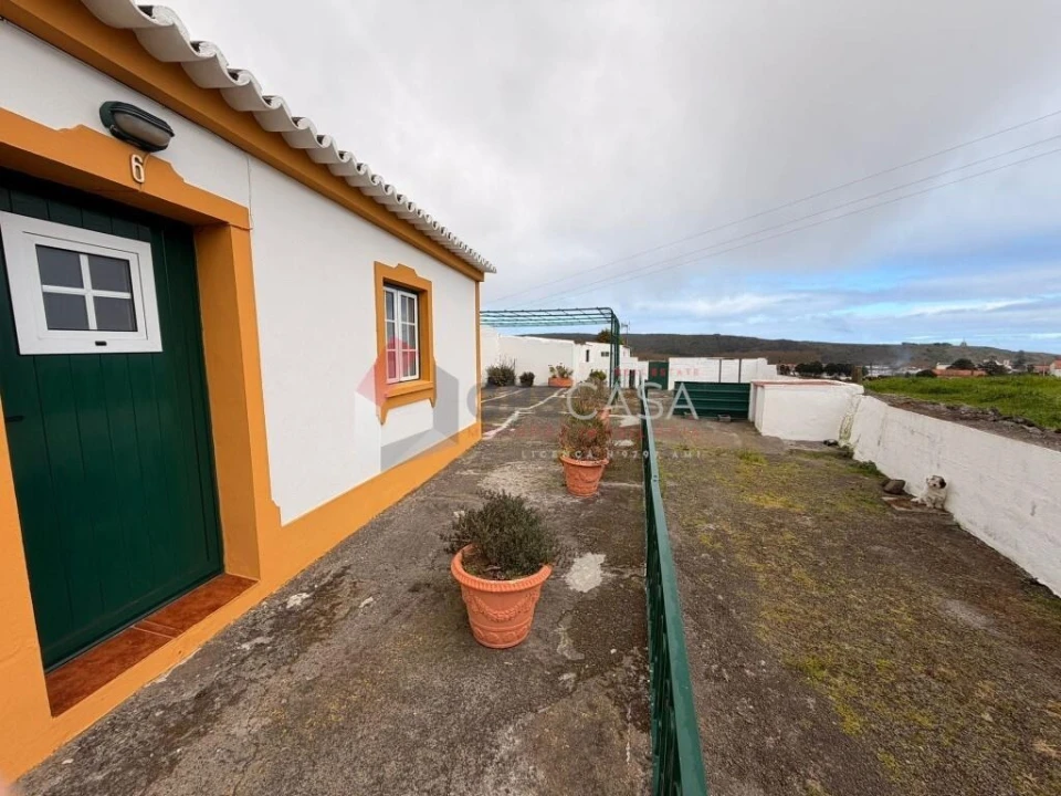 Moradia T1 para Venda em Praia da Vitoria (Santa Cruz) Foto 26