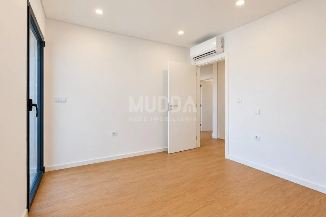Apartamento T3 para Venda em Esgueira Foto 1