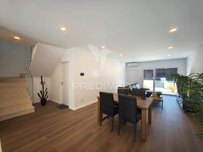 Moradia T3 para Venda em Samora Correia Foto 8