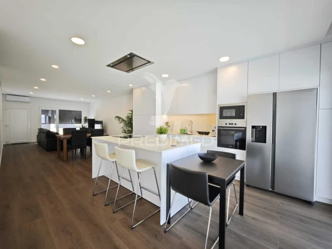 Moradia T3 para Venda em Samora Correia Foto 2