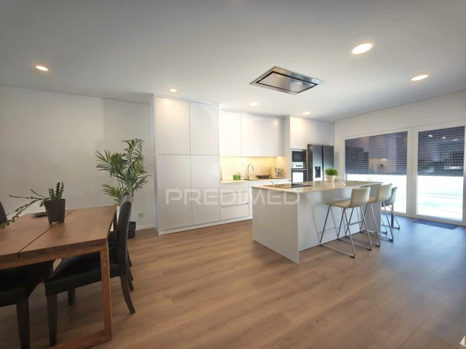 Moradia T3 para Venda em Samora Correia Foto 3