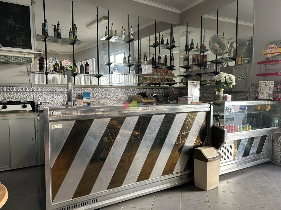 Loja para Venda em Baixa da Banheira e Vale da Amoreira Foto 4