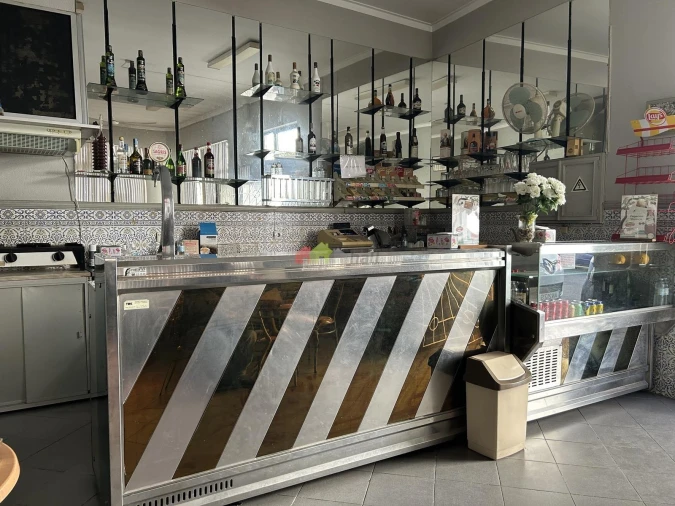 Loja para Venda em Baixa da Banheira e Vale da Amoreira Foto 4