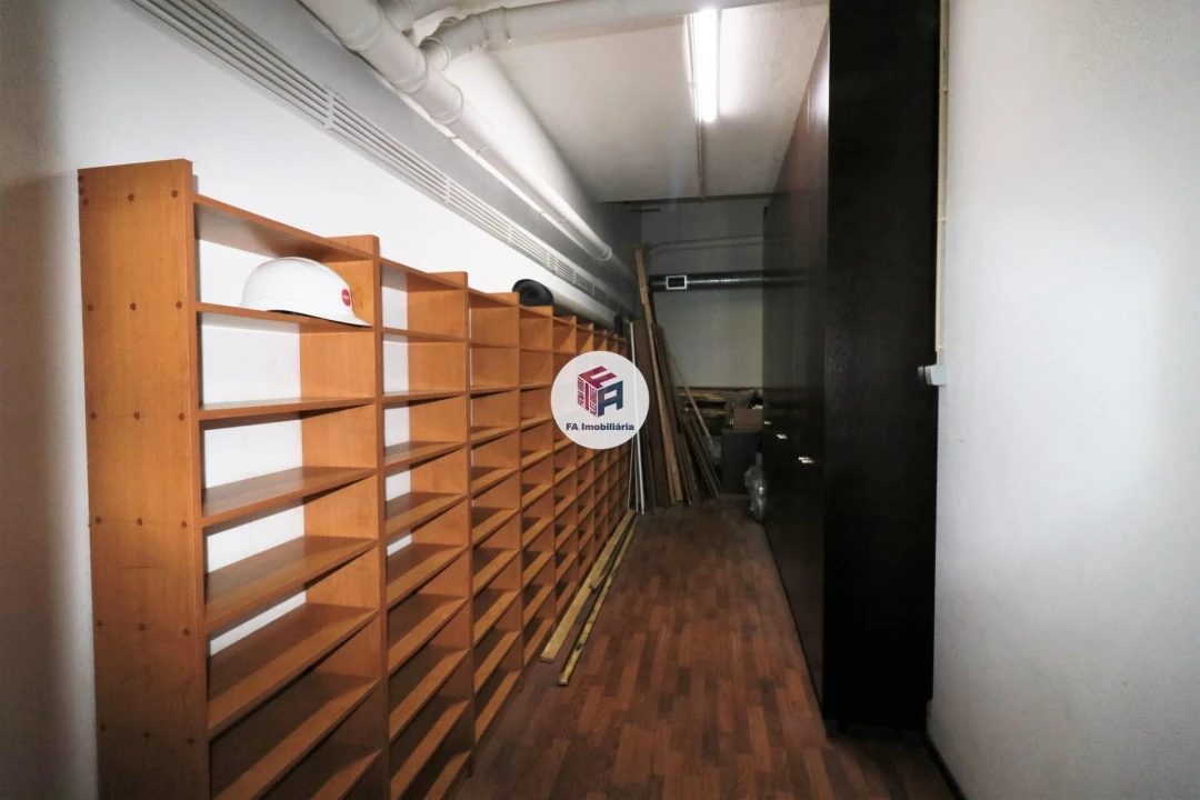 Loja para Arrendamento em Matosinhos e Leça da Palmeira Foto 9