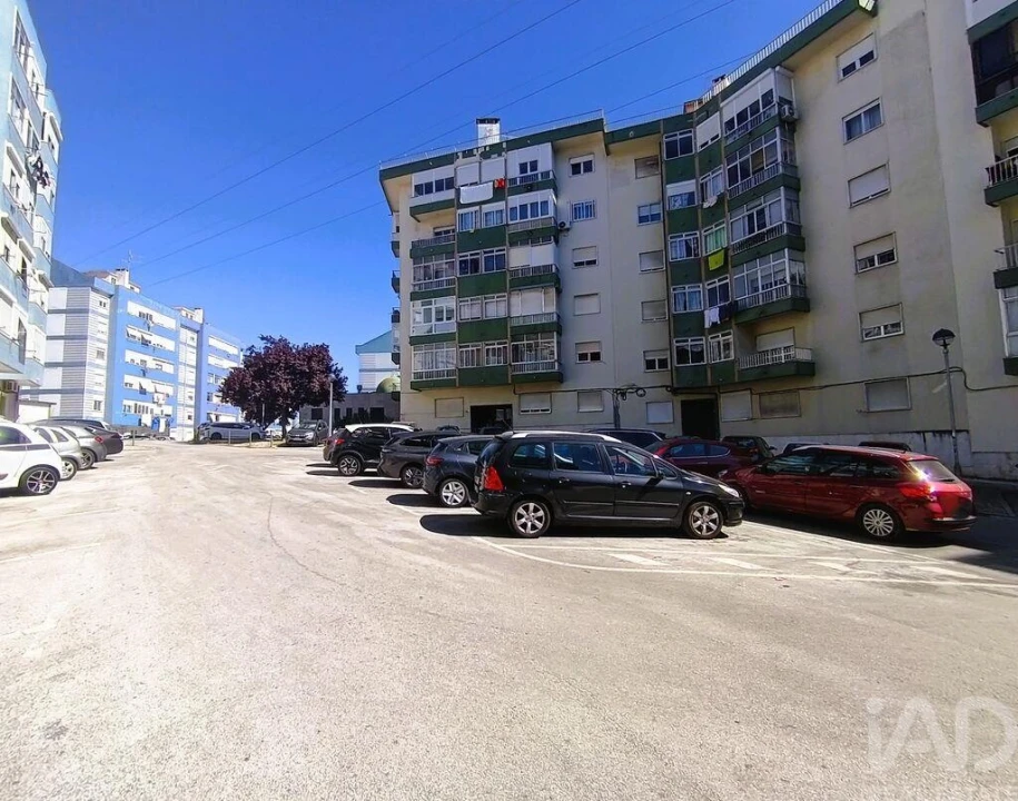 Apartamento T2 para Venda em Odivelas Foto 19