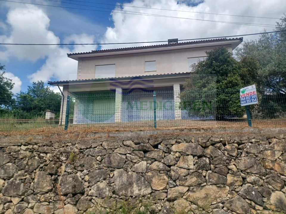 Moradia T5 para Venda em Pessegueiro do Vouga Foto 49