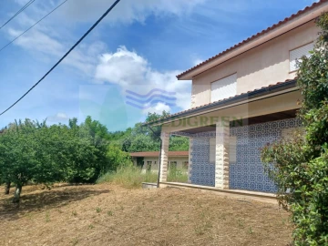 Moradia T5 para Venda em Pessegueiro do Vouga