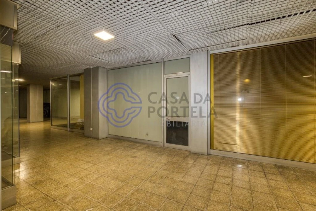 Loja para Venda em Cedofeita, Santo Ildefonso, Sé, Miragaia, São Nicolau e Vitória Foto 12