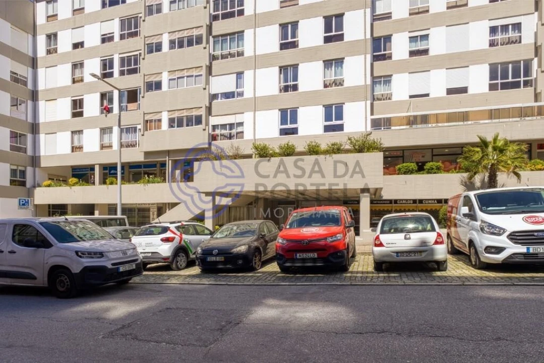 Loja para Venda em Cedofeita, Santo Ildefonso, Sé, Miragaia, São Nicolau e Vitória Foto 2