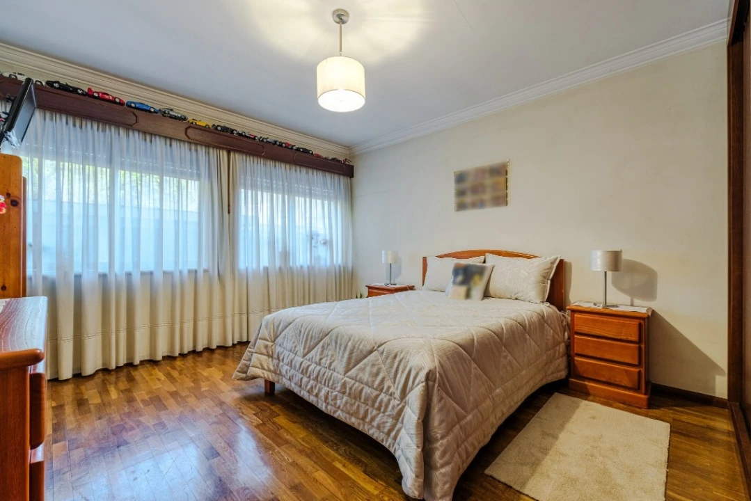 Apartamento T2 para Venda em Castêlo da Maia Foto 15