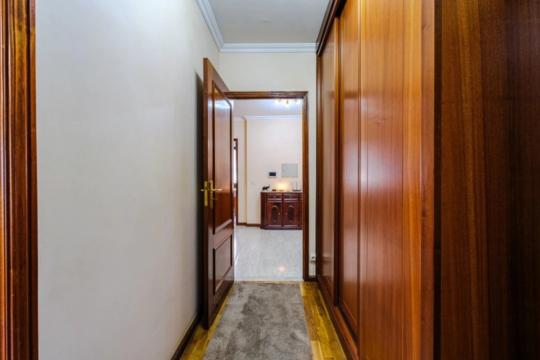 Apartamento T2 para Venda em Castêlo da Maia Foto 23