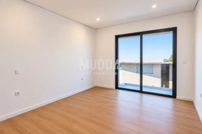 Apartamento T2 para Venda em Esgueira