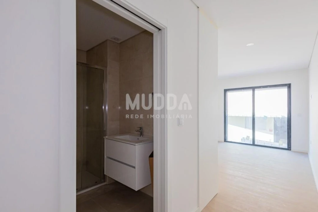 Apartamento T2 para Venda em Esgueira Foto 5