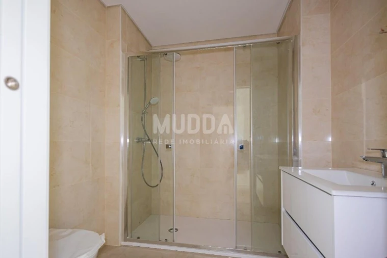 Apartamento T2 para Venda em Esgueira Foto 6