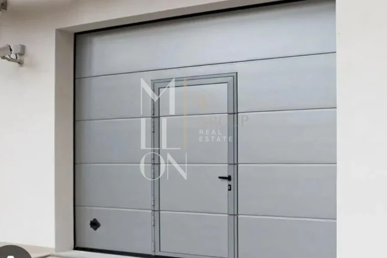 Garagem para Arrendamento em Rio de Mouro