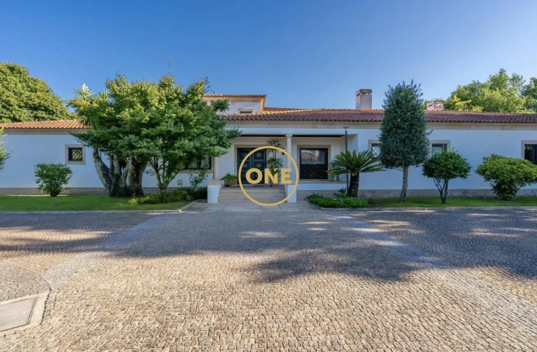 Moradia T5 para Venda em Vila das Aves