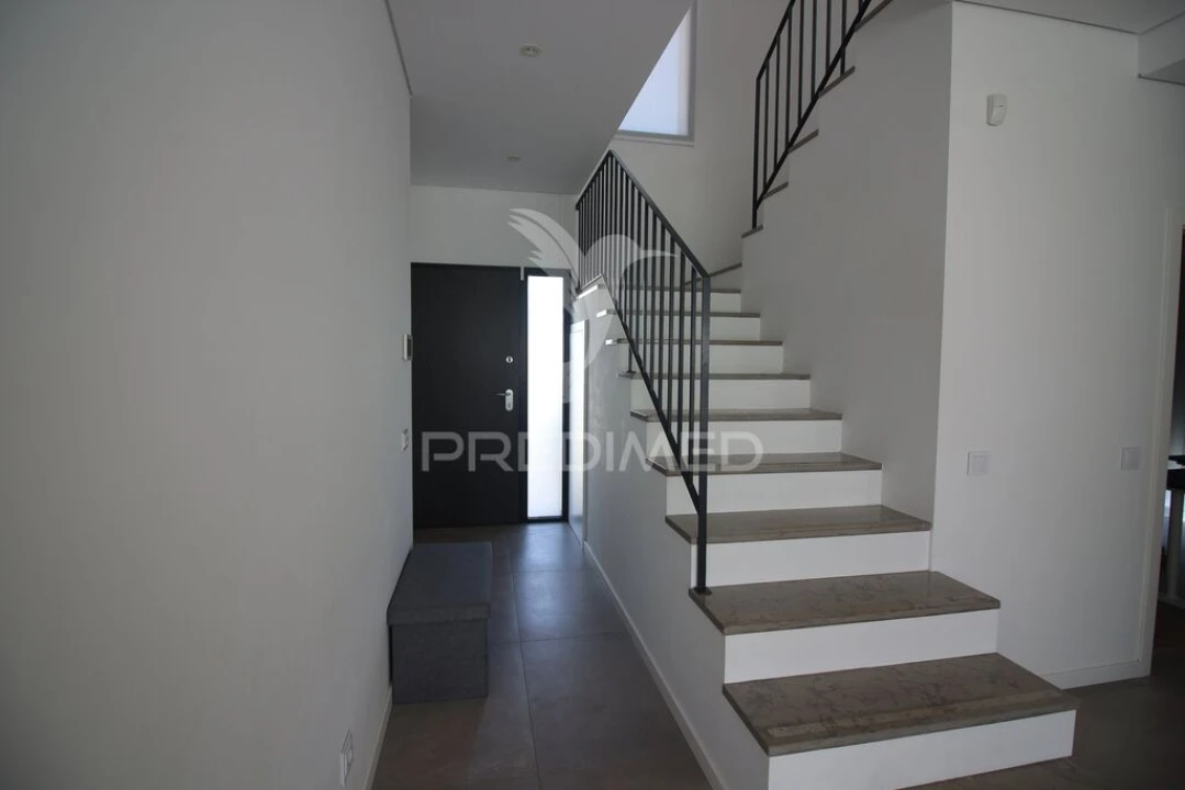 Moradia T3 para Venda em Ferreiras Foto 10