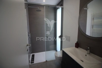 Moradia T3 para Venda em Ferreiras