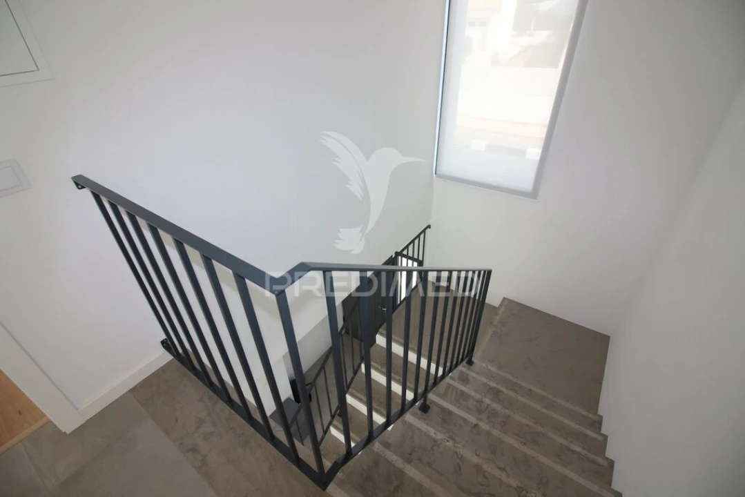 Moradia T3 para Venda em Ferreiras Foto 13